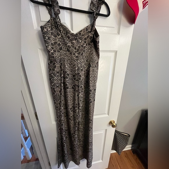 Olivaceous Jumpsuit - Picture 3 of 6